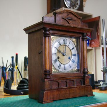 HAC mantel clock